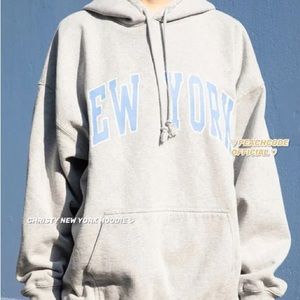 BRANDY MELVILLE - NEW YORK HOODIE